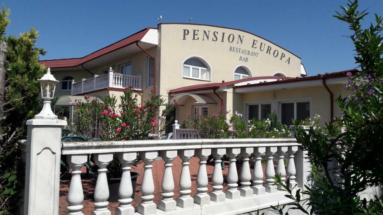 Penzion Europa Diakovce المظهر الخارجي الصورة